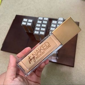 Urban Decay Stay Naked Foundation (5 shades)